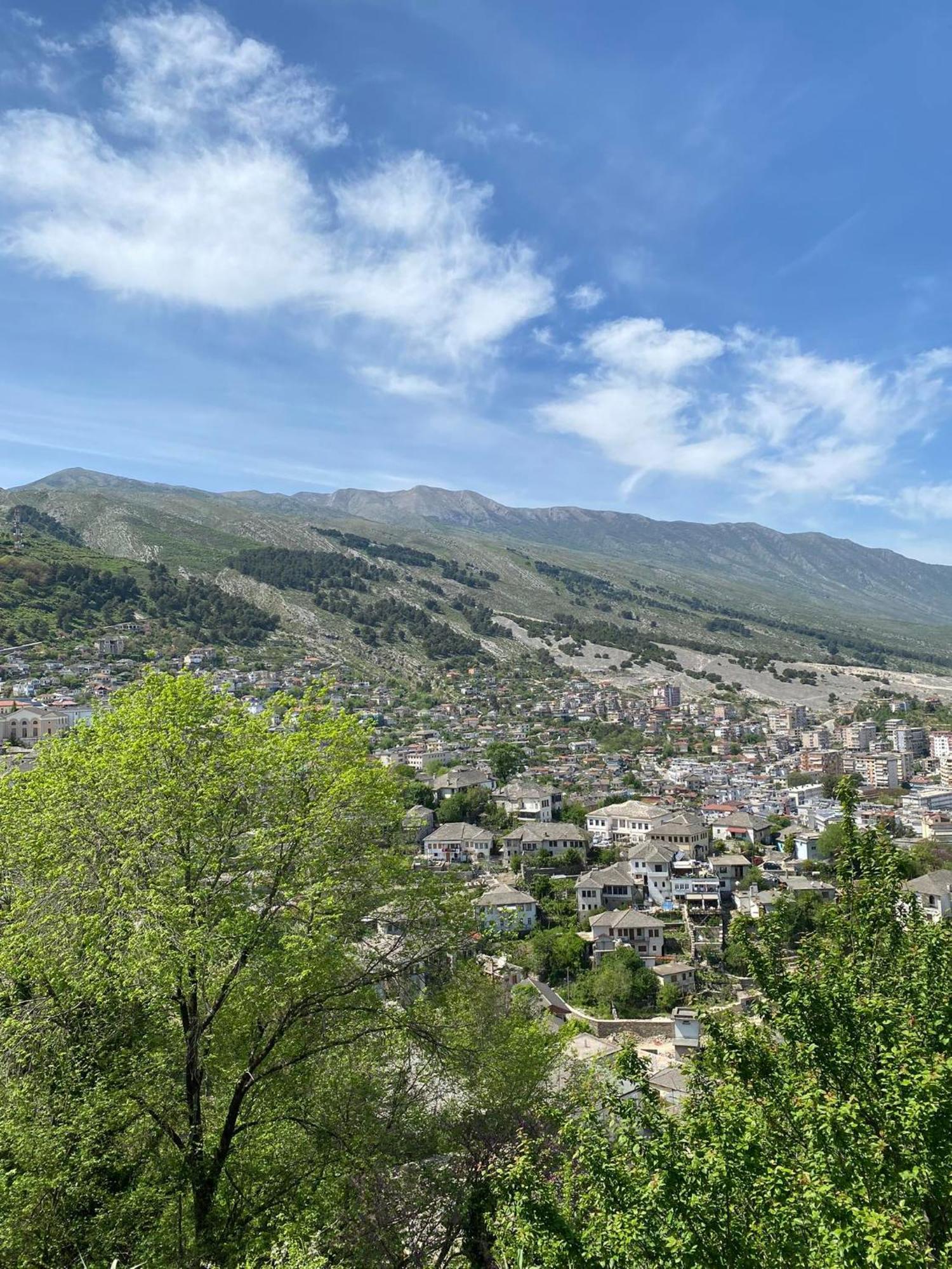 Guest House Persa Gjirokastër Exterior foto